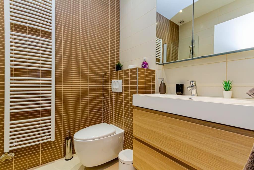 Luminous Design Apartment - W18 Budapest Exterior photo